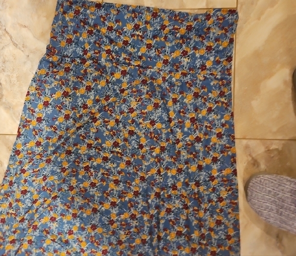 LuLaRoe Dresses & Skirts - LulaRoe XLarge Floral Maxi Skirt Perfect For Fall